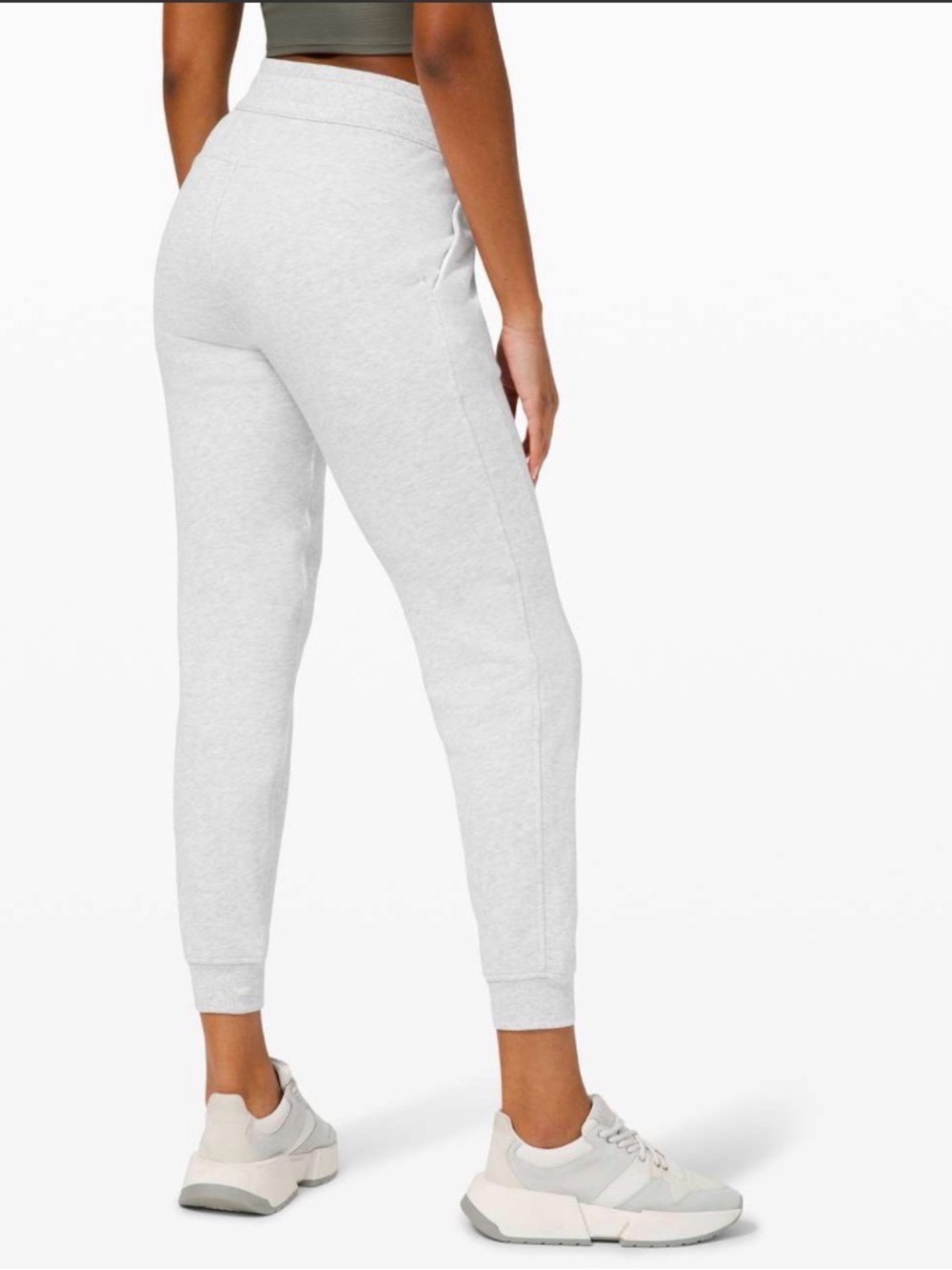 Lululemon Scuba High-Rise Jogger *Fleece 28"
Heathered Core Ultra Light Grey